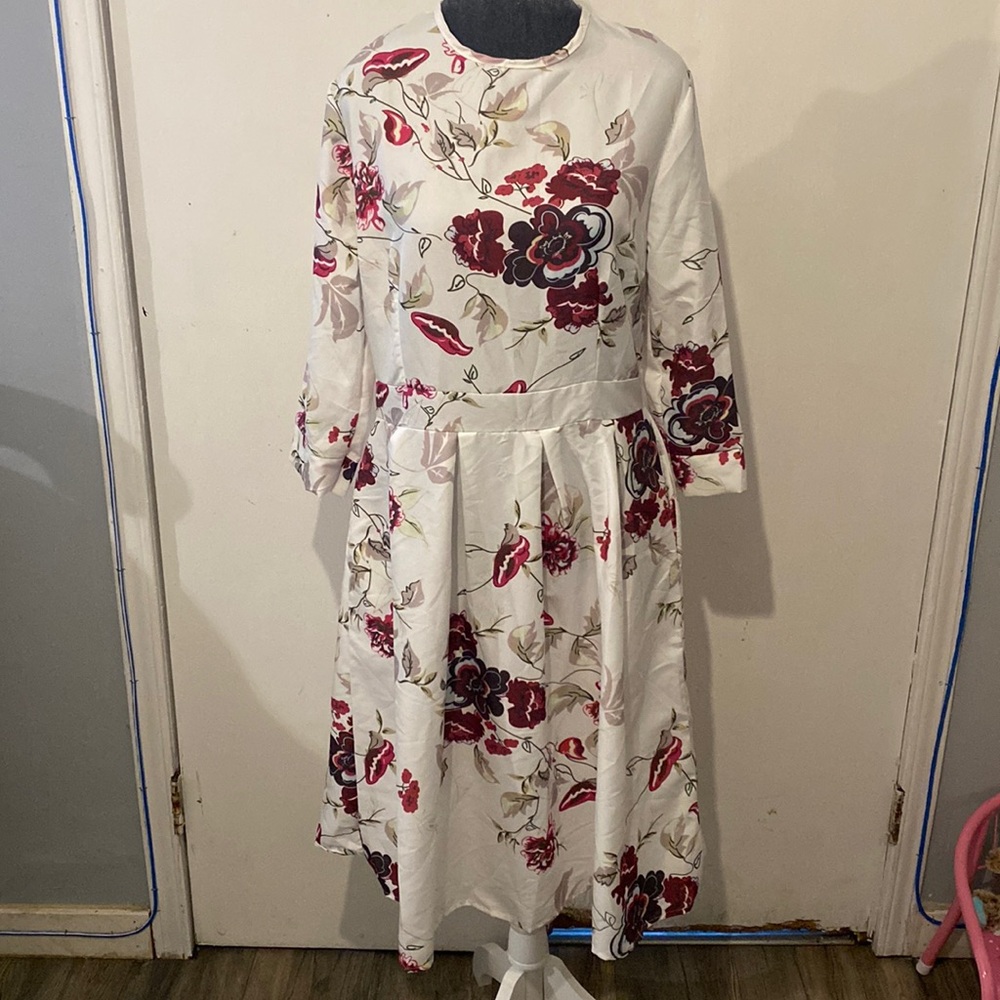 Long sleeve flower print dress New W/O tags